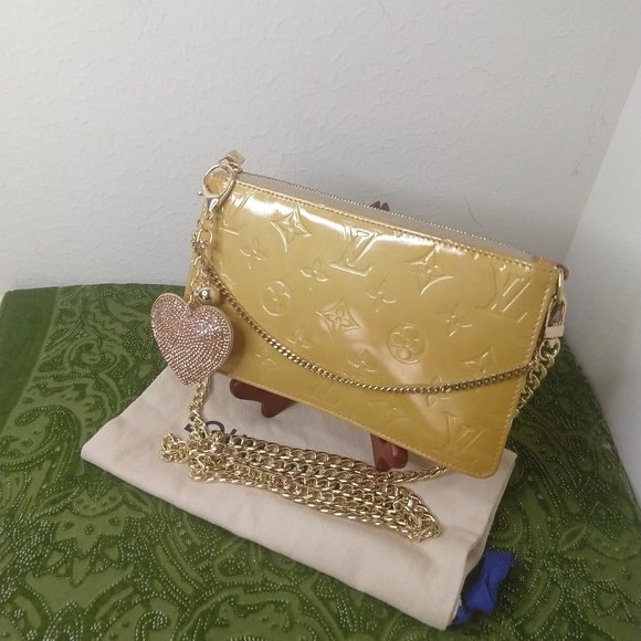 Louis Vuitton Vernis with Gold Chain and Detachable Shoulder Strap